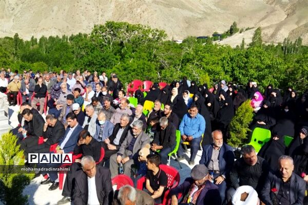 تشییع پیکر شهید گمنام در روستای انزهای شهرستان فیروزکوه