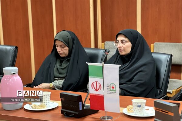 نشست صمیمانه عوامل ستادی و اجرایی جشن سالروز تاسیس سازمان دانش‌آموزی