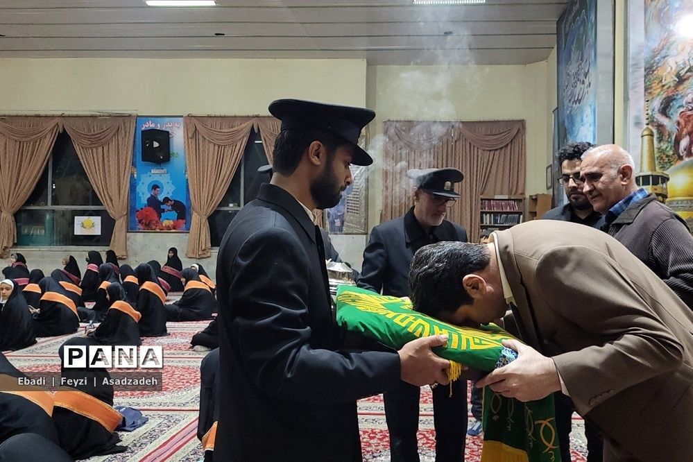 دانش‌آموزان زیارت اولی آذربایجان غربی در مشهد مقدس