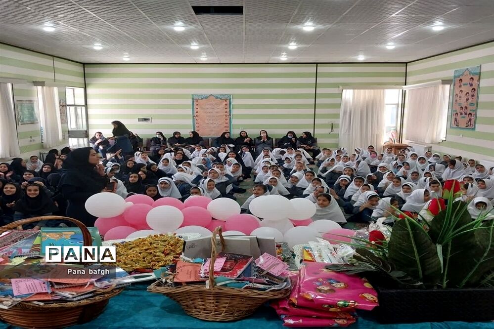 برگزاری جشن روز دختر در مدرسه هفت تیر بافق