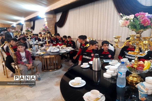 جشن قهرمانی تیم نونهالان پرسپولیس قائمشهر