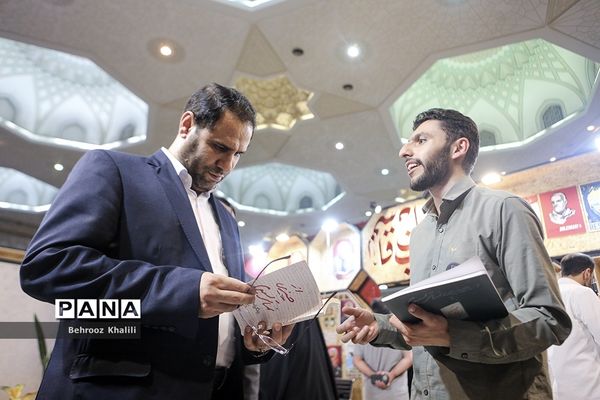 بازدید سرپرست وزارت آموزش و پرورش از نمایشگاه کتاب تهران