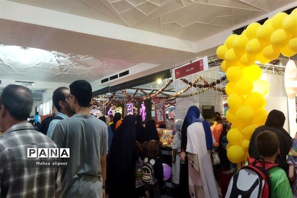 بازدید هنرمندان شهرستان قرچک از نمایشگاه بین‌المللی کتاب