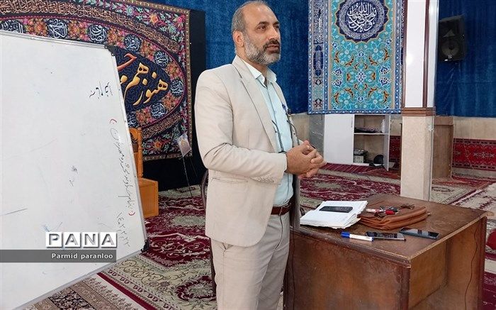 اعتماد به‌نفس پایین باعث گوشه‌گیری در سنین مختلف می‌شود/فیلم