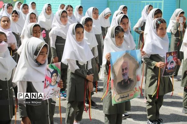 آیین یادبود خیر مدرسه‌ساز‌ حاج علی اکبر واعظی در ناحیه یک بهارستان