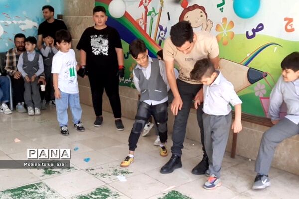 برگزاری مسابقه پدر و پسر در دبستان برهان علم ناحیه یک بهارستان