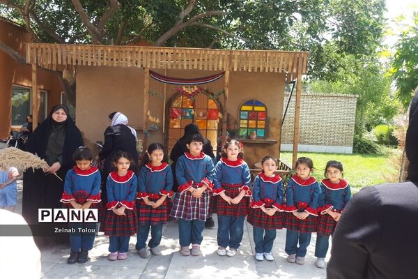 جشنواره مادر و دختری مدارس غیردولتی تمام نواحی مشهد‌الرضا