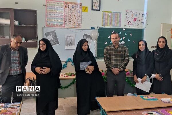 برگزاری نمایشگاه کتاب یارمهربان در دبستان محمد‌باقر صدر  رودهن