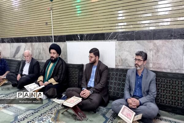 جلسات هفتگی معرفتی و اخلاقی امام جمعه رودهن با نوجوانان و جوانان