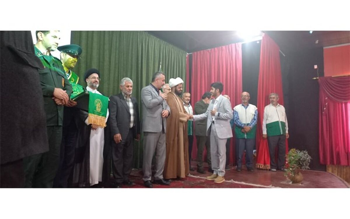 همایش تجلیل از حافظان جز ۳۰  قرآن به مناسبت روز دختر در محمودآباد/ فیلم