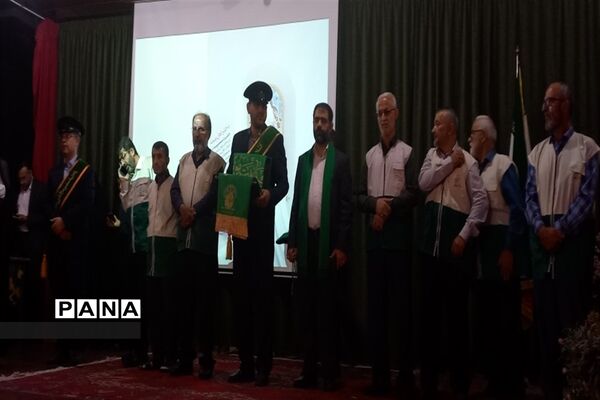 مراسم تجلیل از دانش‌آموزان دختر حافظ جزء ۳۰ قرآن کریم در محمودآباد