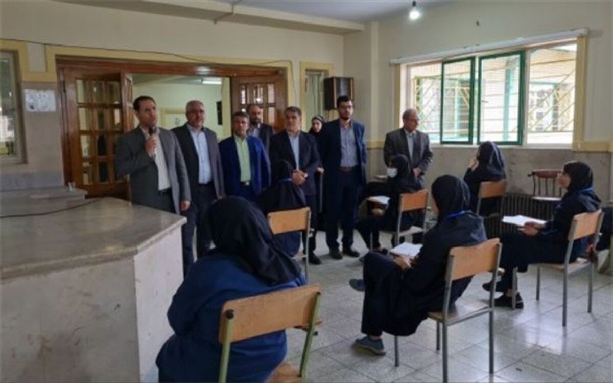 بازدید سرپرست وزارت آموزش و پرورش از محل برگزاری آزمون نهایی