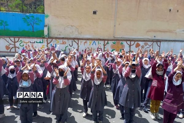 مراسم روز دختر و ولادت حضرت معصومه(س) در دبستان پروین اعتصامی رودهن