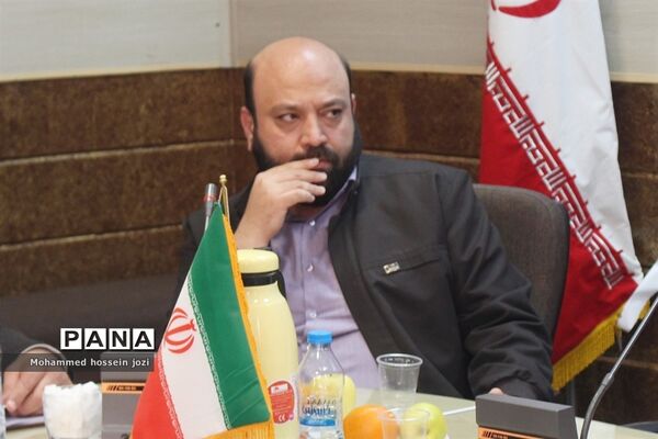 جلسه ستاد آزمون‌های استان در خانه معلم