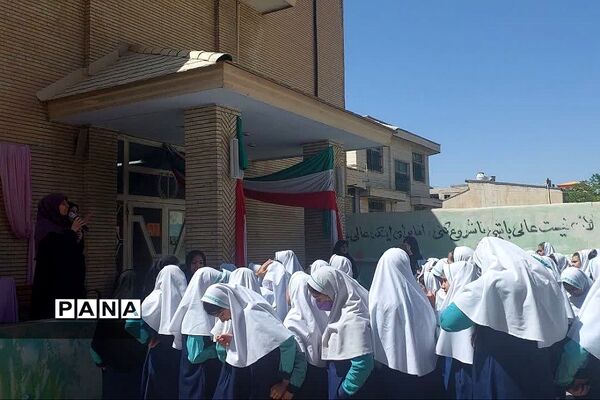 جشن روز دختر در مدارس رودهن