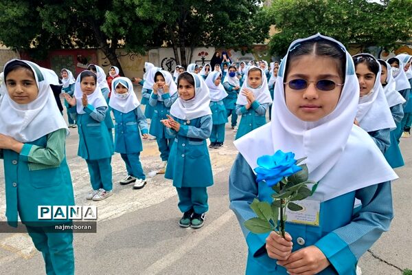 جشن روز دختر و ولادت حضرت معصومه( س) در دبستان بنت‌الهدی شهرستان‌ فیروزکوه