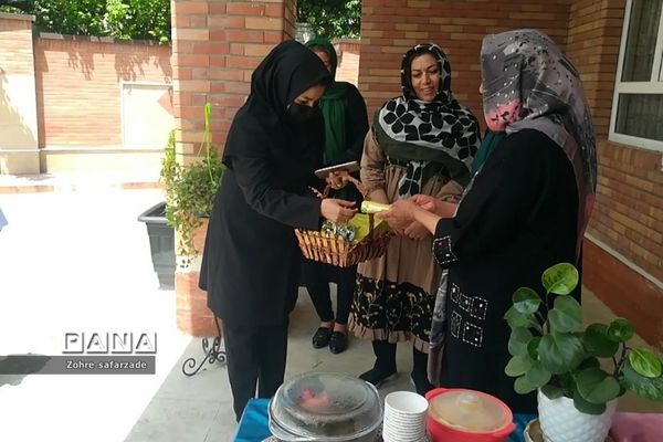 جشن روز دختر در دبستان برکت آبعلی  رودهن