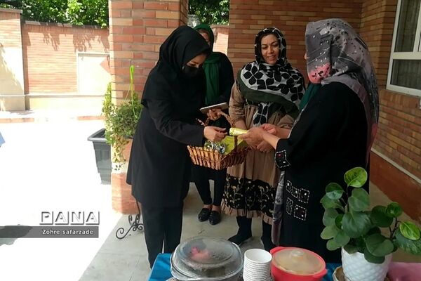 جشن روز دختر در دبستان برکت آبعلی  رودهن