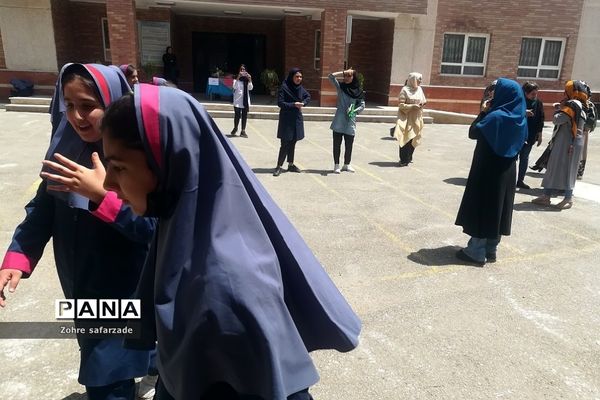 جشن روز دختر در دبستان برکت آبعلی  رودهن