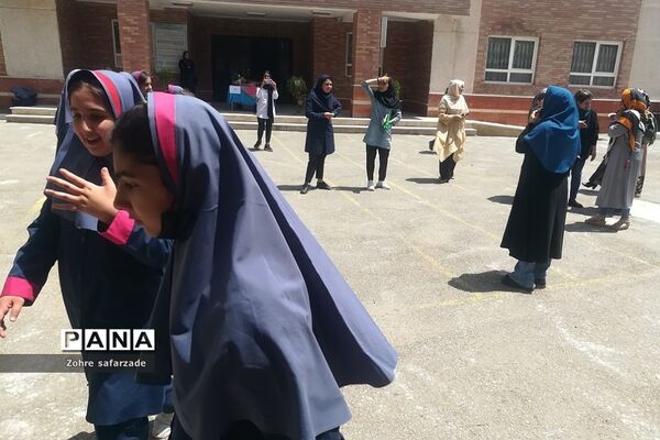 جشن روز دختر در دبستان برکت آبعلی  رودهن