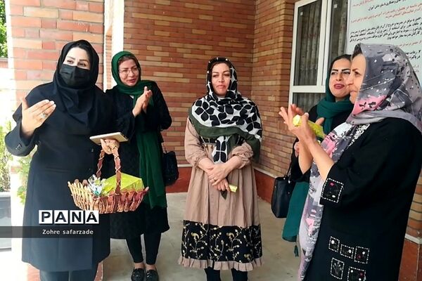 جشن روز دختر در دبستان برکت آبعلی  رودهن