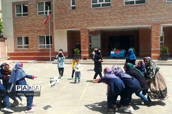 جشن روز دختر در دبستان برکت آبعلی  رودهن