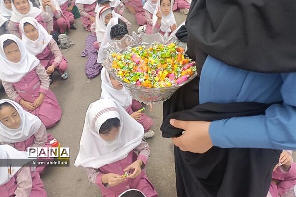 برگزاری جشن پایان سال تحصیلی و روز دختر در مدرسه‌ نجمه‌ شهرستان قرچک