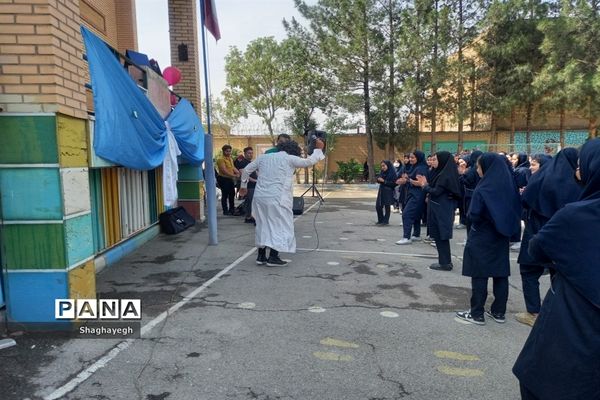 جشن ولادت حضرت فاطمه معصومه(س) و بزرگداشت روز دختر در دبیرستان عدالت‌ بخش جوادآباد