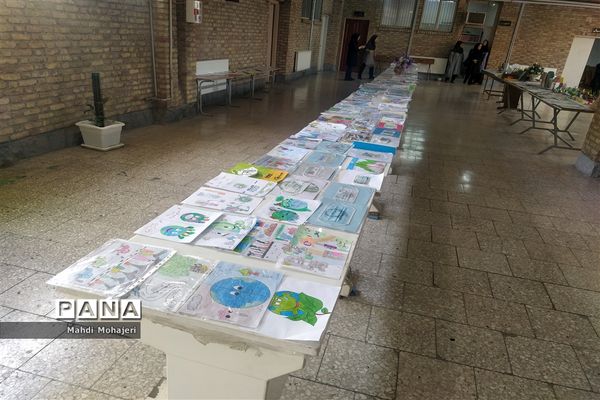 نمایشگاه آثار دانش‌آموزان با موضوع بهداشت و محیط زیست