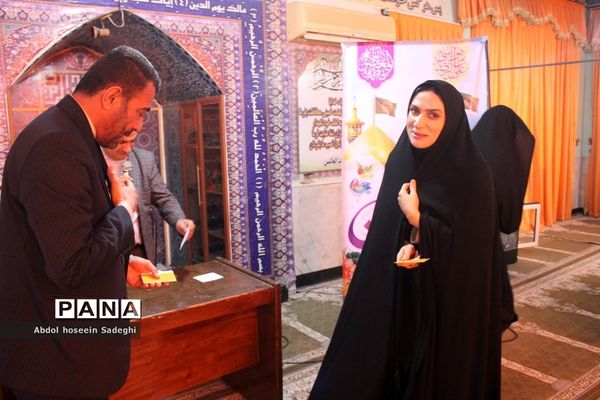 جشن میلاد با سعادت حضرت فاطمه معصومه (س) و گرامیداشت روز دختردر آموزش و پرورش استان بوشهر