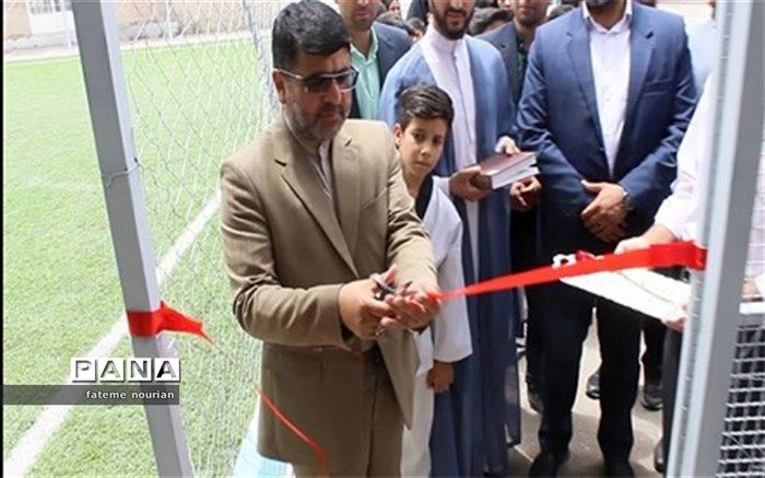 آیین افتتاح زمین چمن مصنوعی در منطقه تبادکان خراسان‌رضوی