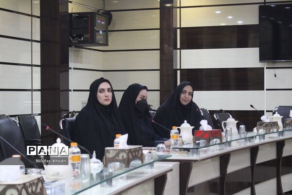 جلسه شورای برنامه‌ریزی و نظارت کودکستان‌های استان بوشهر