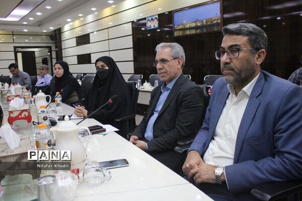 جلسه شورای برنامه‌ریزی و نظارت کودکستان‌های استان بوشهر