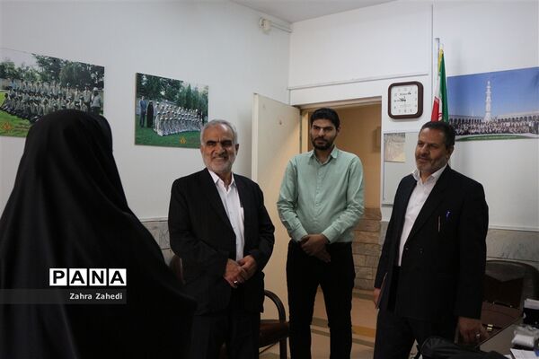 بازدید مدیرکل آموزش‌وپرورش استان مرکزی از سازمان دانش‌آموزی