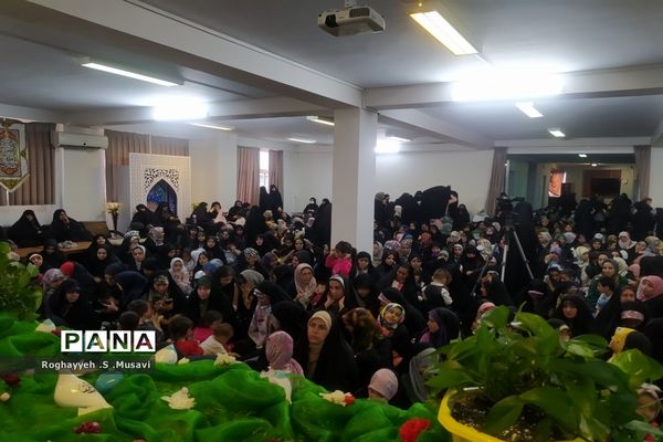 جشن «نیلوفرانه» ویژه مادران و دختران در قم