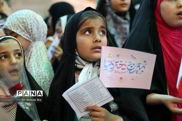مراسم جشن دختران و دهه کرامت در حرم حضرت معصومه(س)