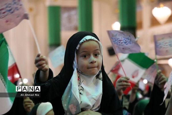 مراسم جشن دختران و دهه کرامت در حرم حضرت معصومه(س)