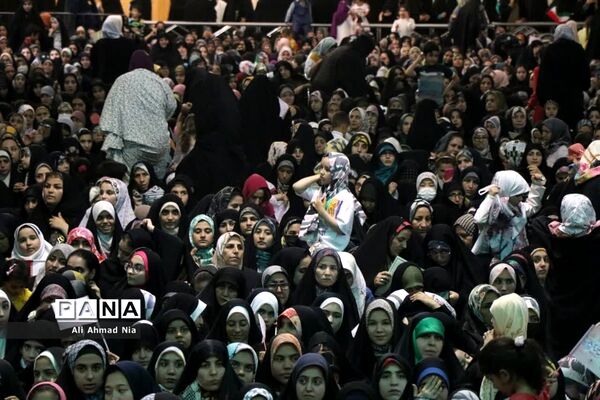 مراسم جشن دختران و دهه کرامت در حرم حضرت معصومه(س)
