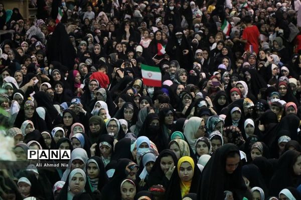 مراسم جشن دختران و دهه کرامت در حرم حضرت معصومه(س)