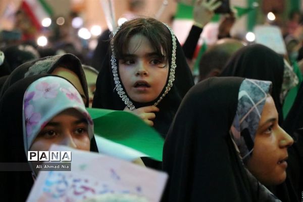 مراسم جشن دختران و دهه کرامت در حرم حضرت معصومه(س)