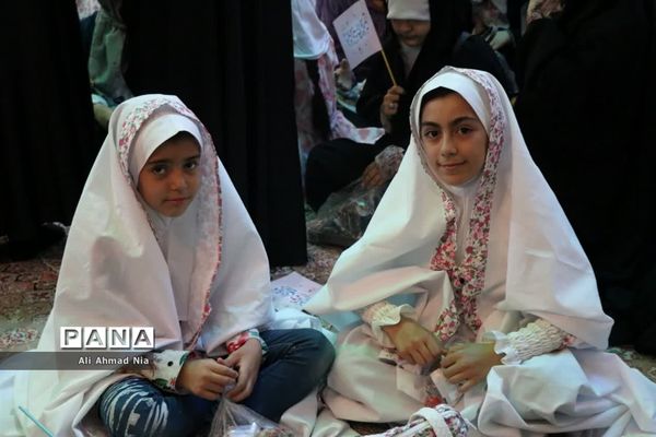 مراسم جشن دختران و دهه کرامت در حرم حضرت معصومه(س)
