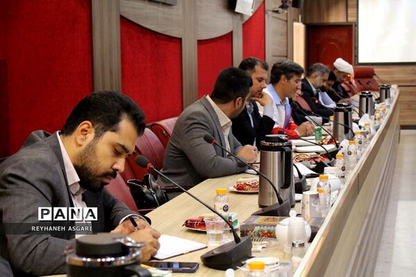 نشست هم‌اندیشی ستاد اوقات فراغت تابستان ۱۴۰۲ در ‌آموزش و پرورش شهرستان‌های تهران
