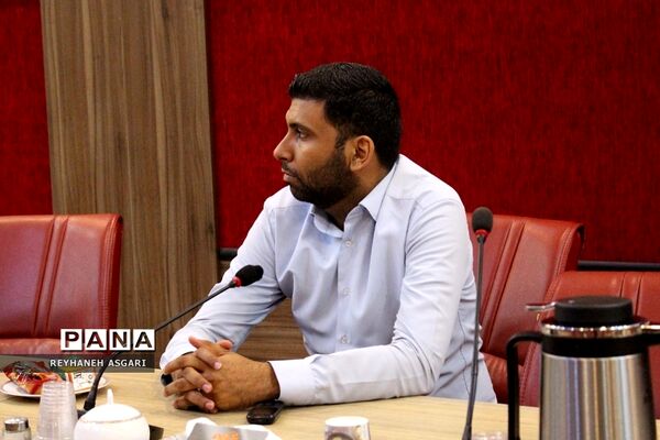 نشست هم‌اندیشی ستاد اوقات فراغت تابستان ۱۴۰۲ در ‌آموزش و پرورش شهرستان‌های تهران