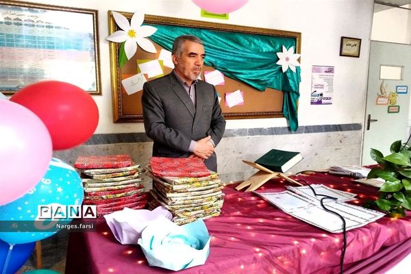 مراسم جشن دهه کرامت و روز دختر در آموزشگاه آیت الله سعیدی جعفرآباد قم