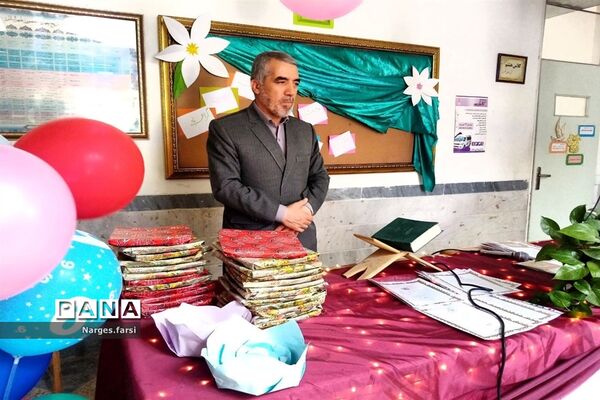 مراسم جشن دهه کرامت و روز دختر در آموزشگاه آیت الله سعیدی جعفرآباد قم