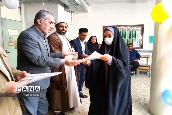 مراسم جشن دهه کرامت و روز دختر در آموزشگاه آیت الله سعیدی جعفرآباد قم