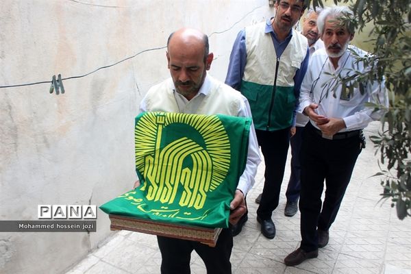 دیدار خادمیاران رضوی قم با مادر شهیدان عباسی