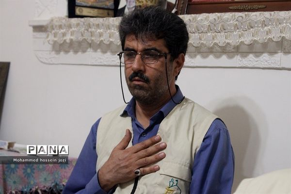 دیدار خادمیاران رضوی قم با مادر شهیدان عباسی