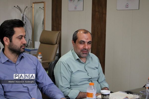 جلسه گرامیداشت سالروز آزاد‌سازی خرمشهر و روز مقاومت در اداره‌کل آموزش و پرورش استان بوشهر