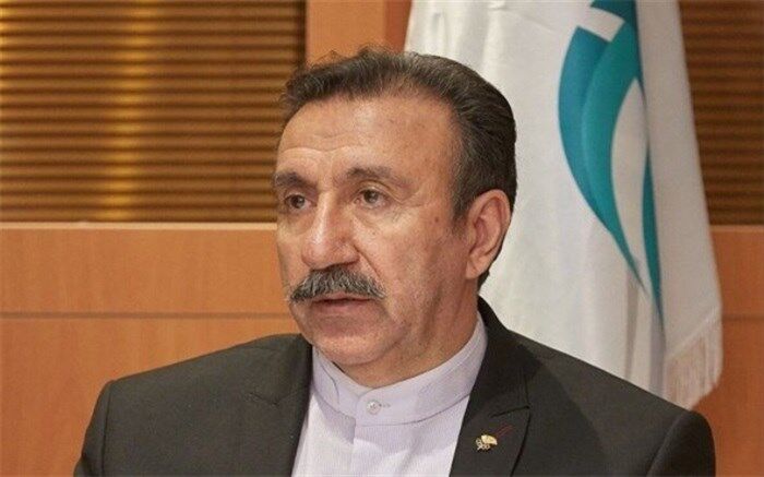 افشین داوری: افسوس گذشته را می‌خوریم